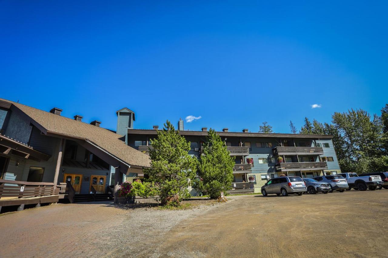 Griz Inn By Stayin Fernie Esterno foto
